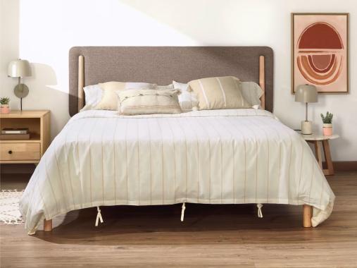 عکس تخت هتلی چوبی مینیمال BH705