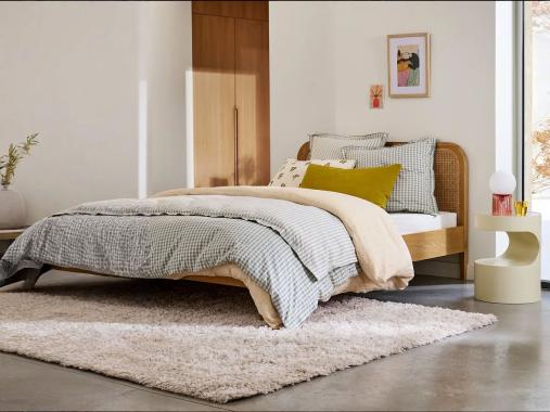 عکس تخت خواب دو نفره چوبی حصیری BW508