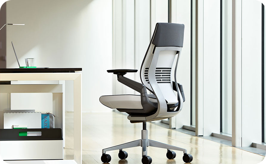 صندلی مدیریتی با ارتفاع قابل تنظیم لاکچری
